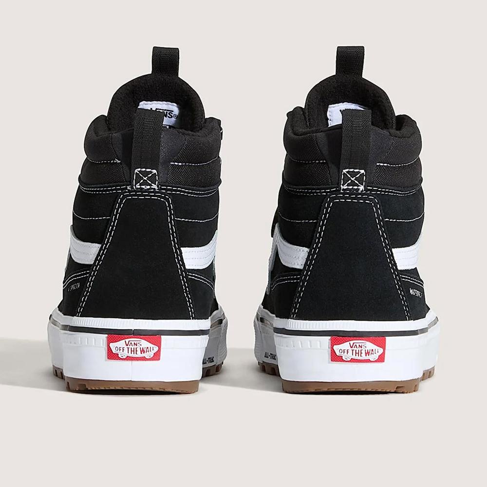 Dámske topánky Vans SK8-Hi Waterproof VN000DAQBA21 - čierne