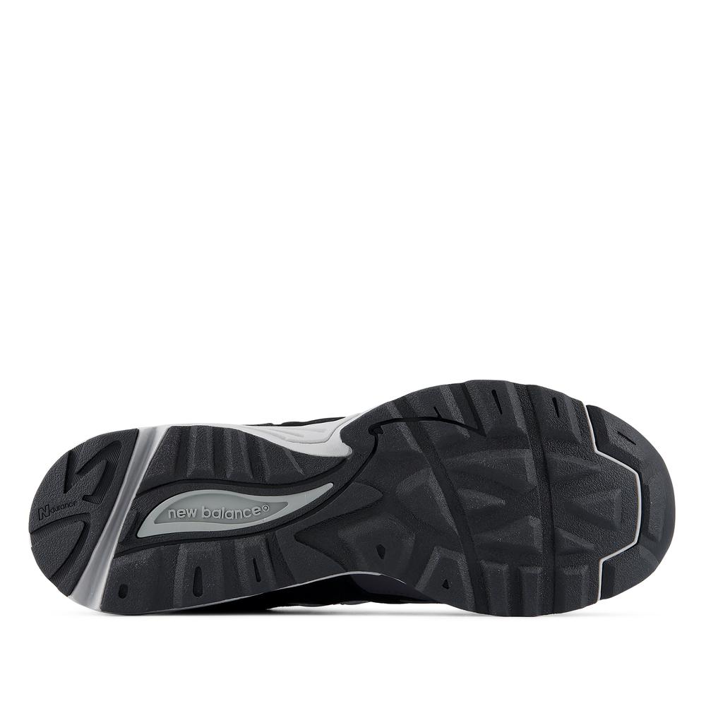 Unisex topánky New Balance U880R8EU - čierne