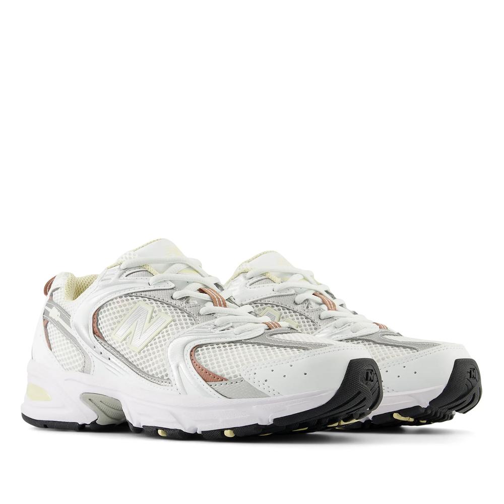 Topánky unisex New Balance MR530SGA - biele