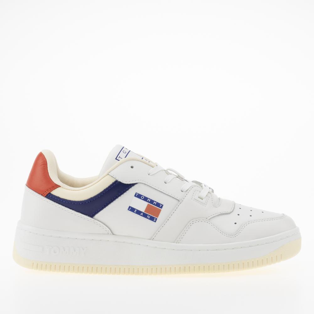 Topánky Tommy Jeans Premium Leather Basketball EM0EM01216-0GY - biele