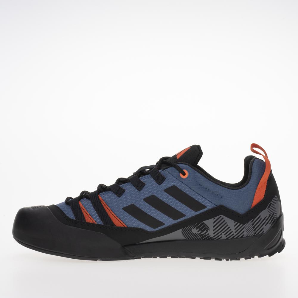 Topánky adidas Terrex Swift Solo 2.0 Hiking IE6903 - tmavomodré