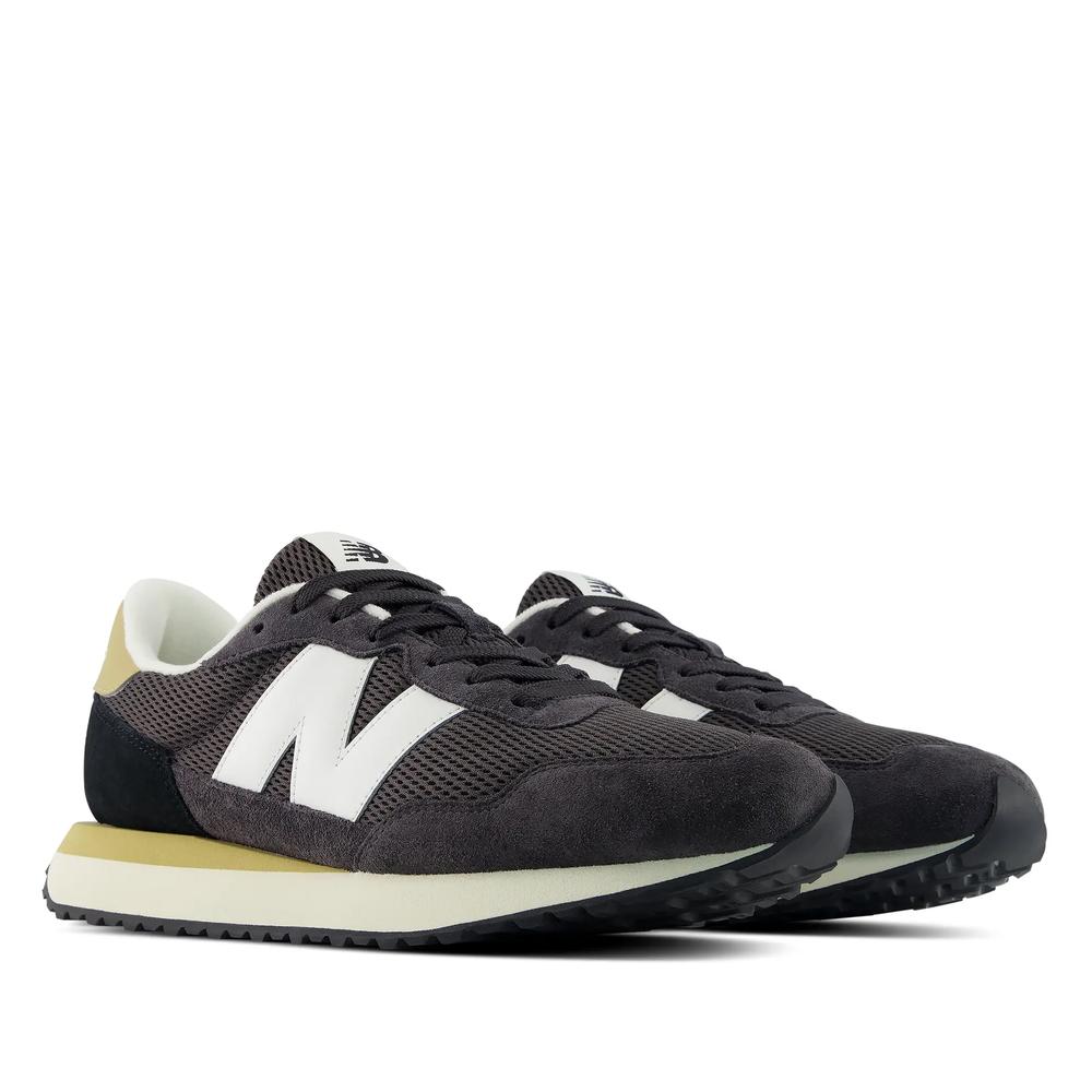 Unisex topánky New Balance M2375RS - čierne