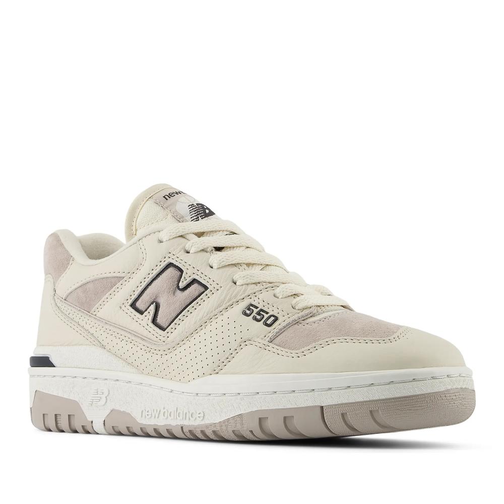 Dámske topánky New Balance BBW550RB - béžové