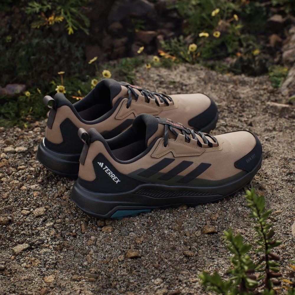 Dámske topánky adidas Terrex Anylander Rain.Rdy Hiking JQ9961 - béžové