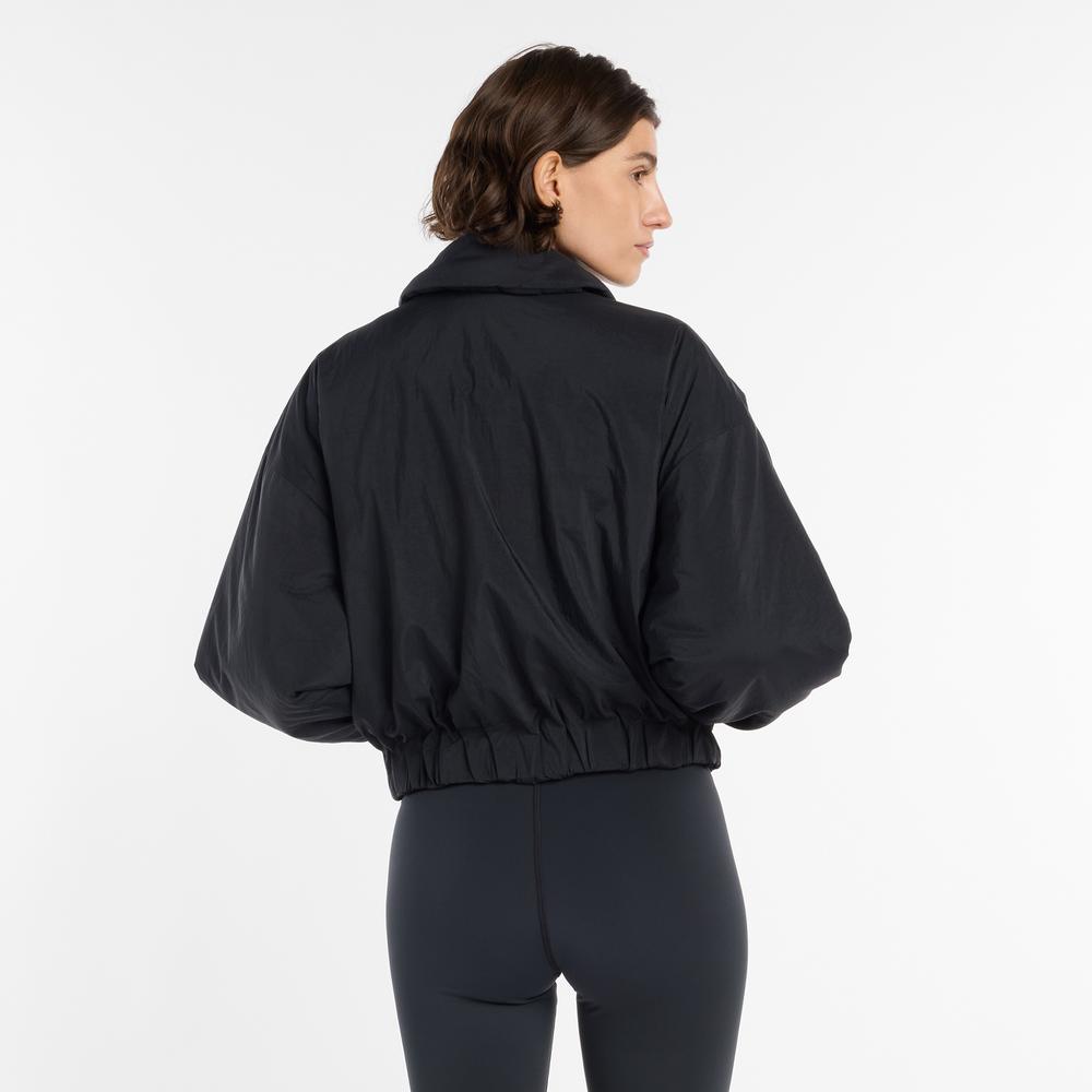 Dámská bunda New Balance WJ61D8YXBK - čierne