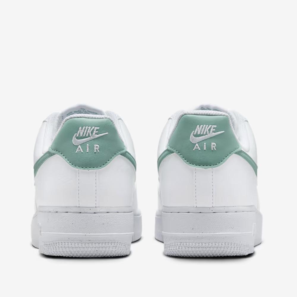 Dámske topánky Nike Air Force 1 '07 Next Nature DV3808-112 - biele