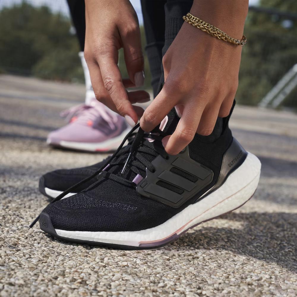Topánky adidas Ultraboost 22 H01168 - čierne