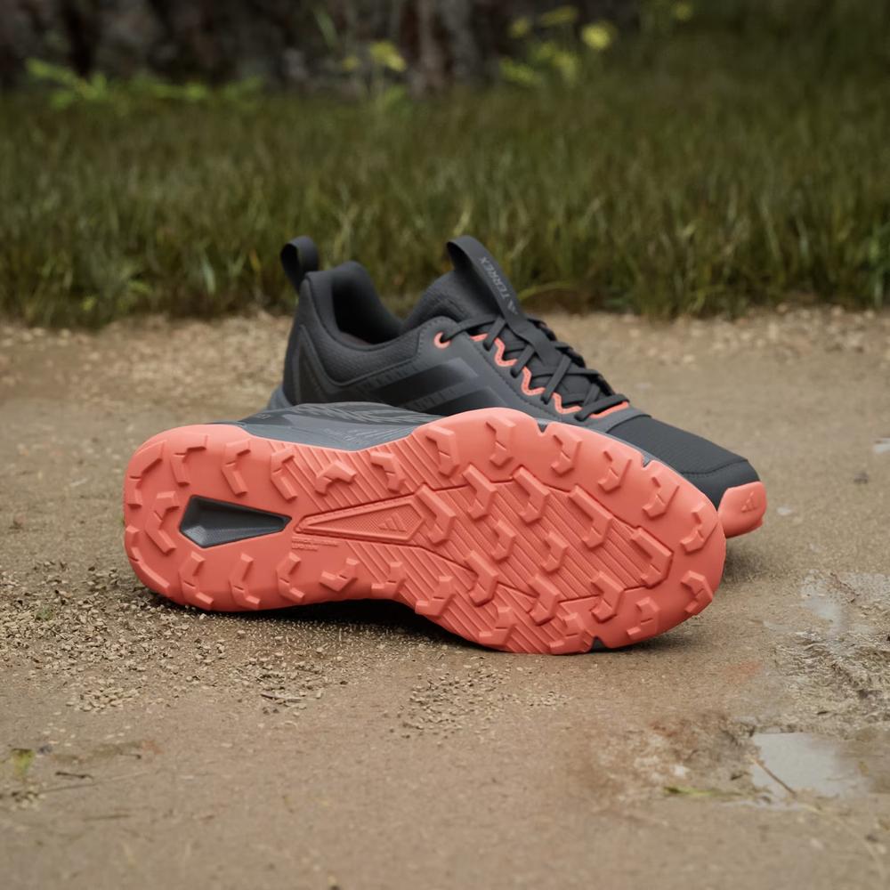 Topánky pánske adidas Terrex Tracefinder 2 Climaproof JR9134 - čierne