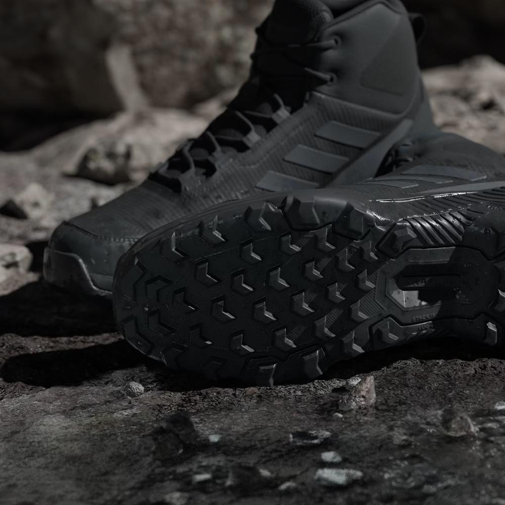 Topánky pánske adidas Terrex Eastrail 2.0 Mid Rain.Rdy Hiking HP8600 - čierne