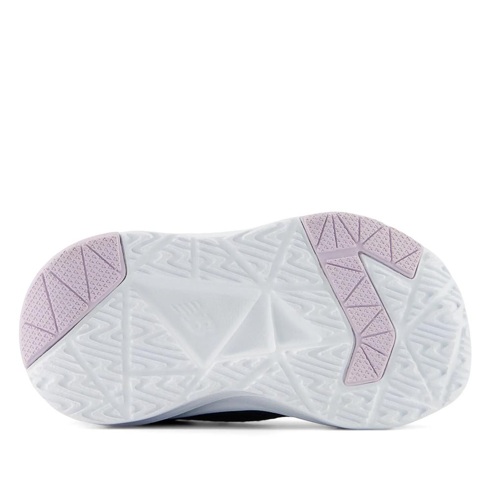 Detské topánky New Balance I5786F1 - čierne