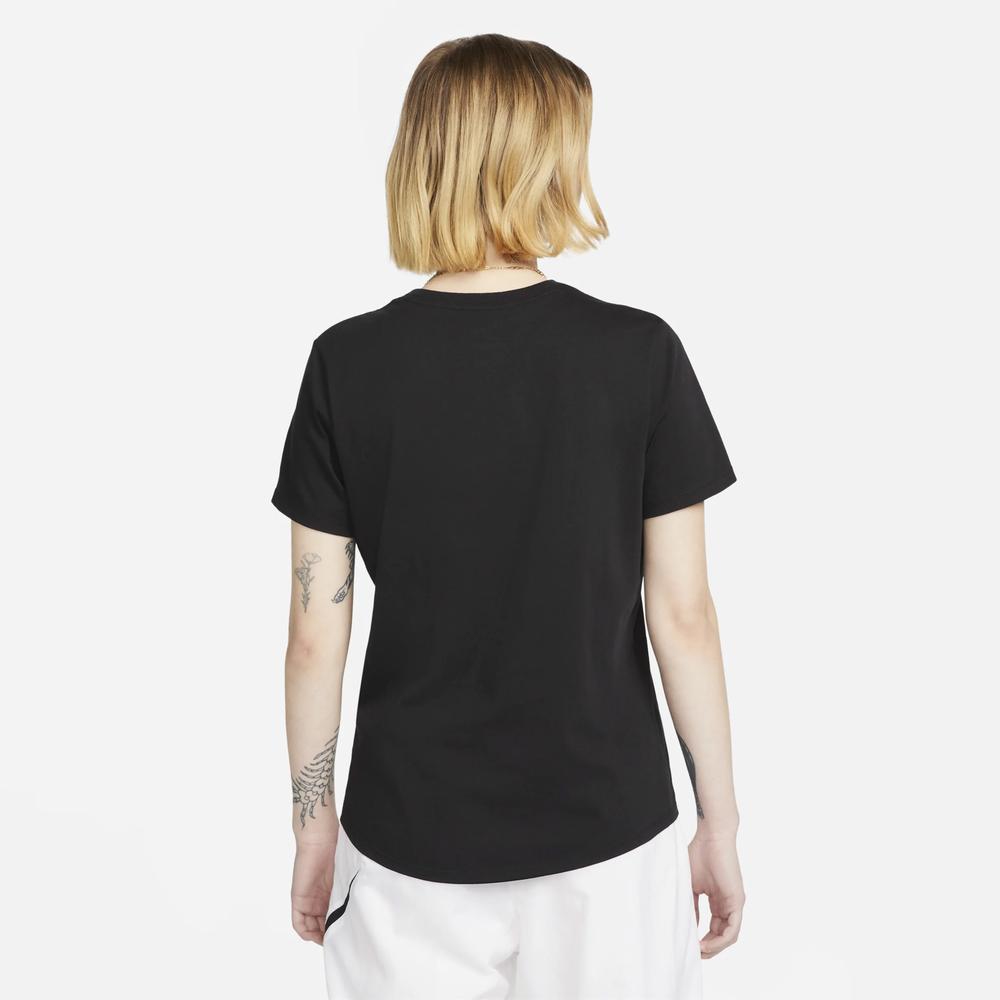 Tričko Nike Sportswear Club Essentials DX7902-010 - čierne