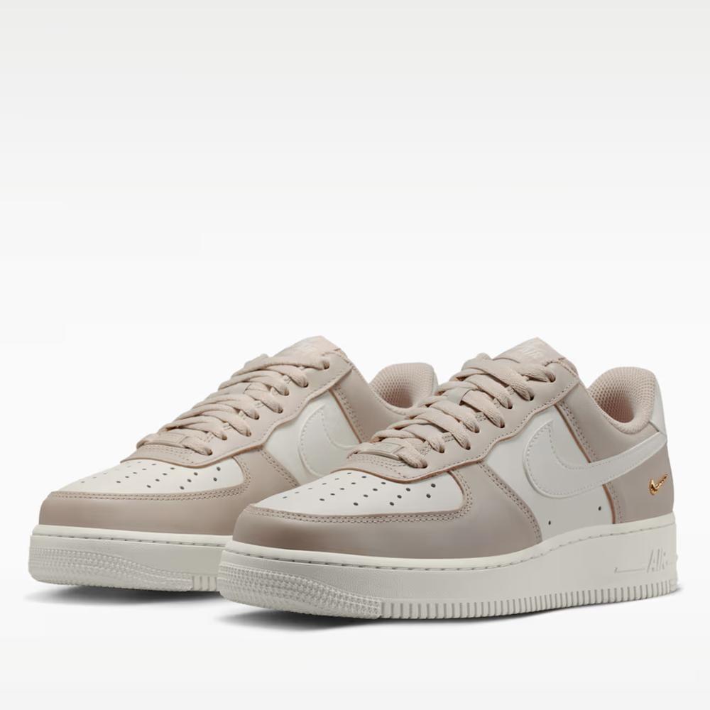 Dámske topánky Nike Air Force 1 '07 IV5197-200 - béžové