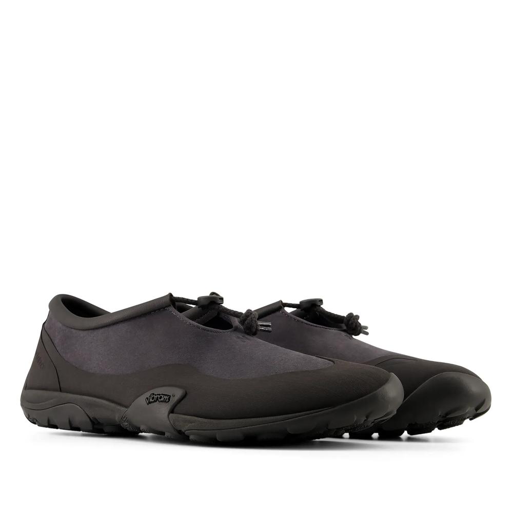 Unisex topánky New Balance Minimus MT10T364 - čierne
