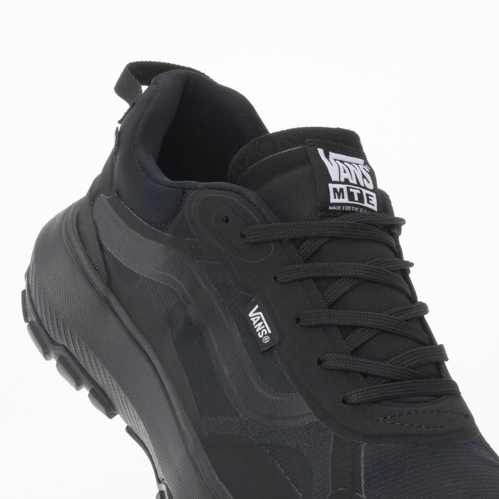 Topánky Vans MTE Crosspath VN000CVUBKA - čierne