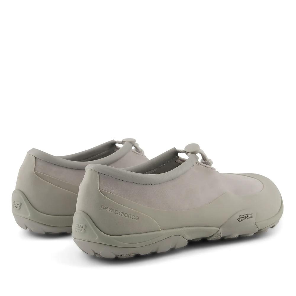 Unisex topánky New Balance Minimus MT10T8WQ - šedý