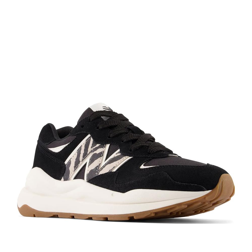 Topánky New Balance W5740APA - čierne