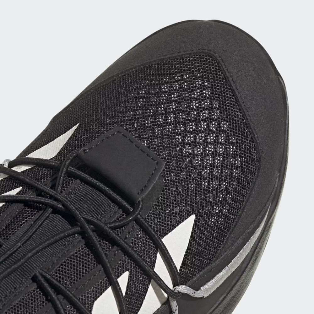 Topánky adidas Terrex Voyager 21 Travel HP8612 - čierne