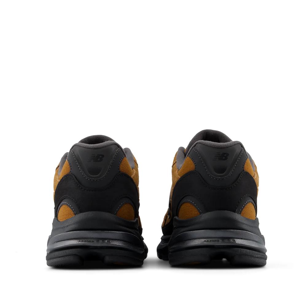 Unisex topánky New Balance U20101YN - hnedé