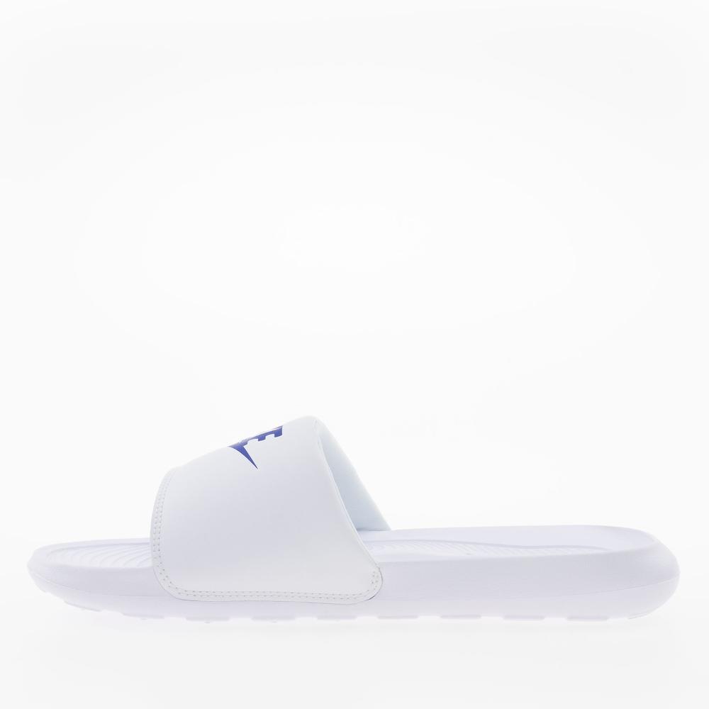 Klapky Nike Victori One CN9675-102 - biele