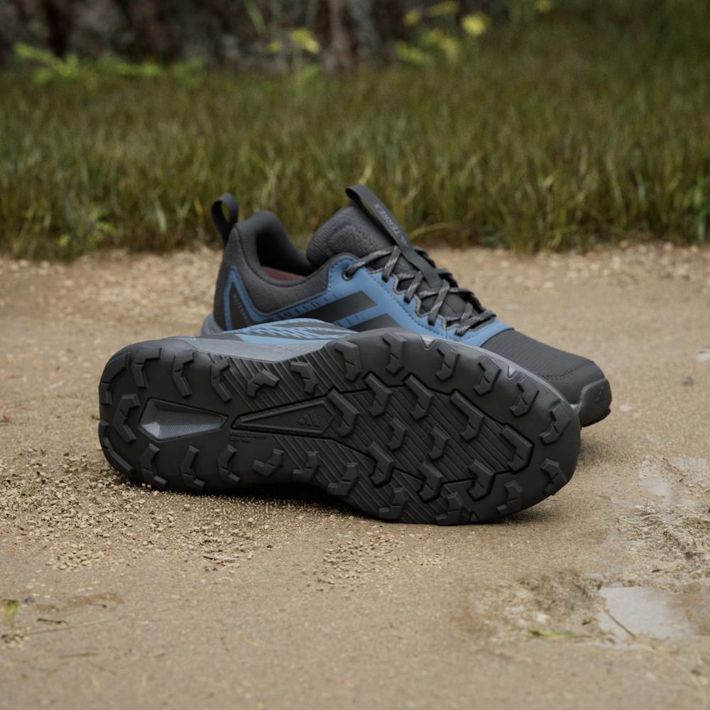 Topánky pánske adidas Terrex Tracefinder 2 Climaproof JR7769 - čierne