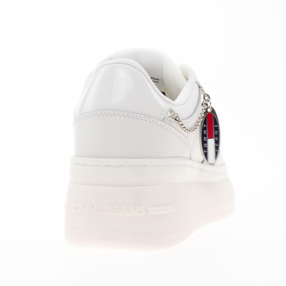 Topánky Tommy Jeans TJW Retro Flatform Charm EN0EN02421-YBL - biele