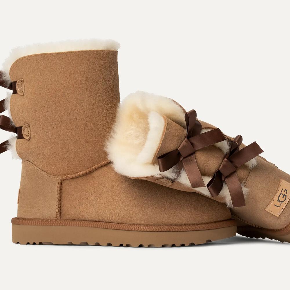 Topánky dámske UGG W Bailey Bow II 1016225-CHE - hnedé