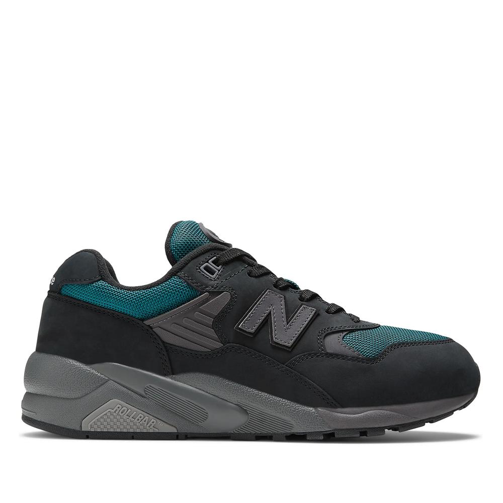 Topánky unisex New Balance MT580VE2 - čierna