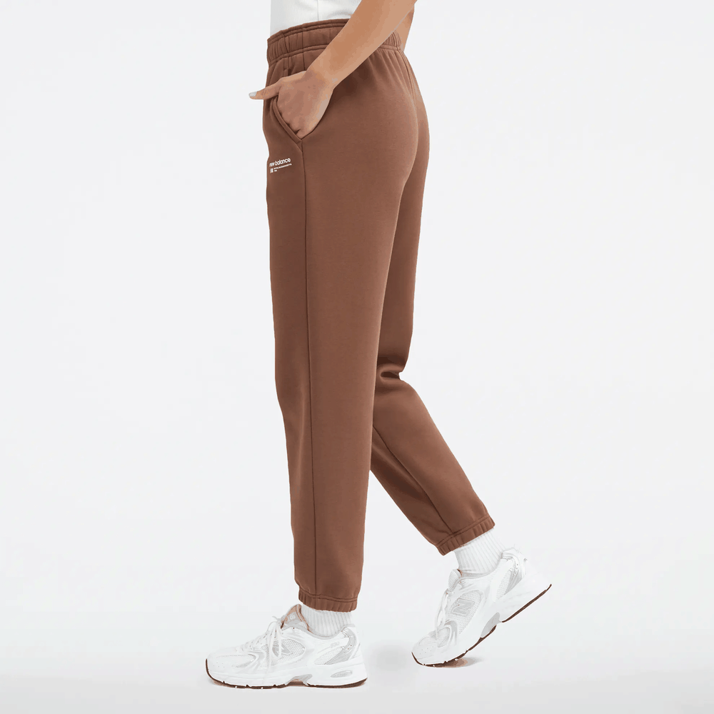 Nohavice New Balance WP33513PNC - hnedé