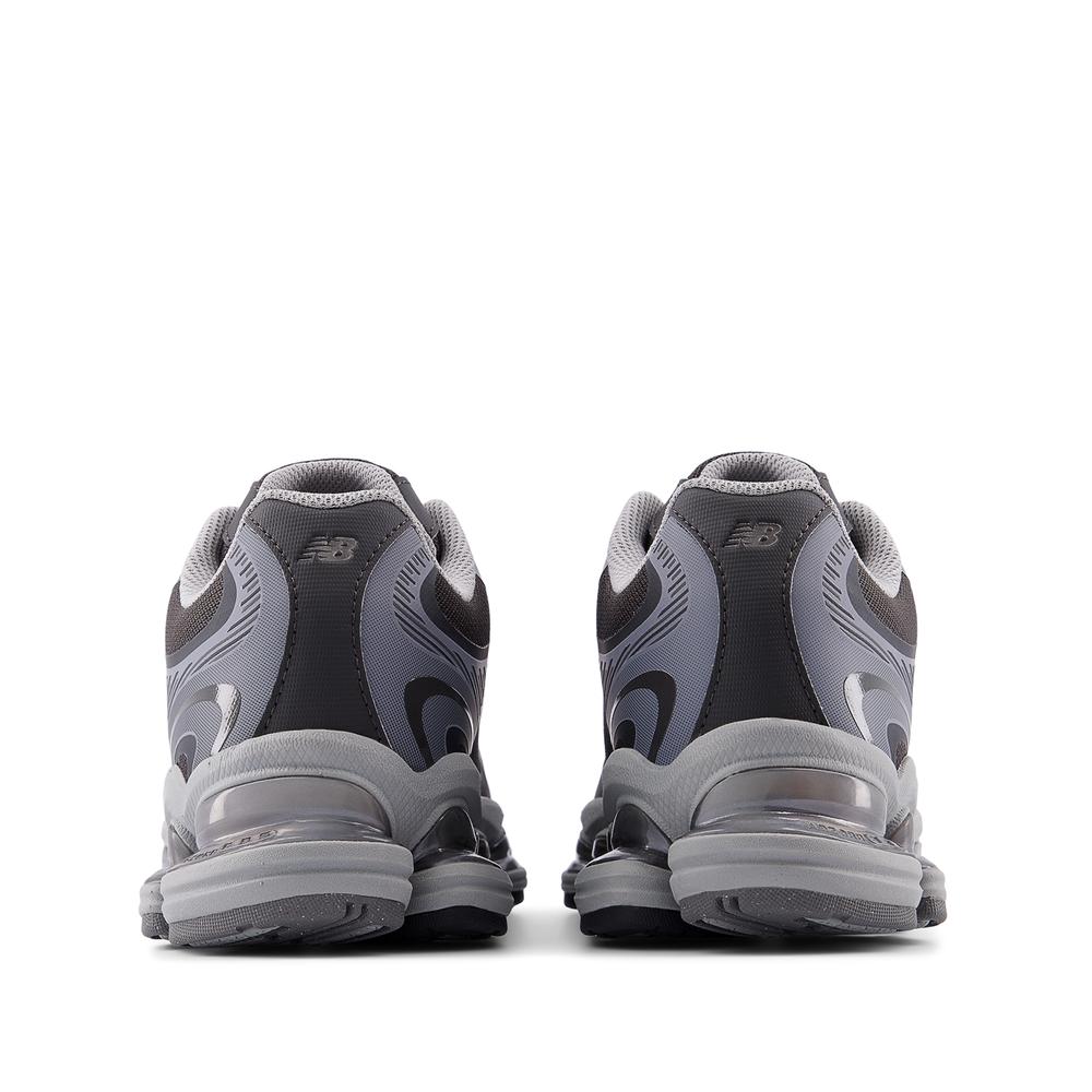 Unisex topánky New Balance U2000420 - čierne