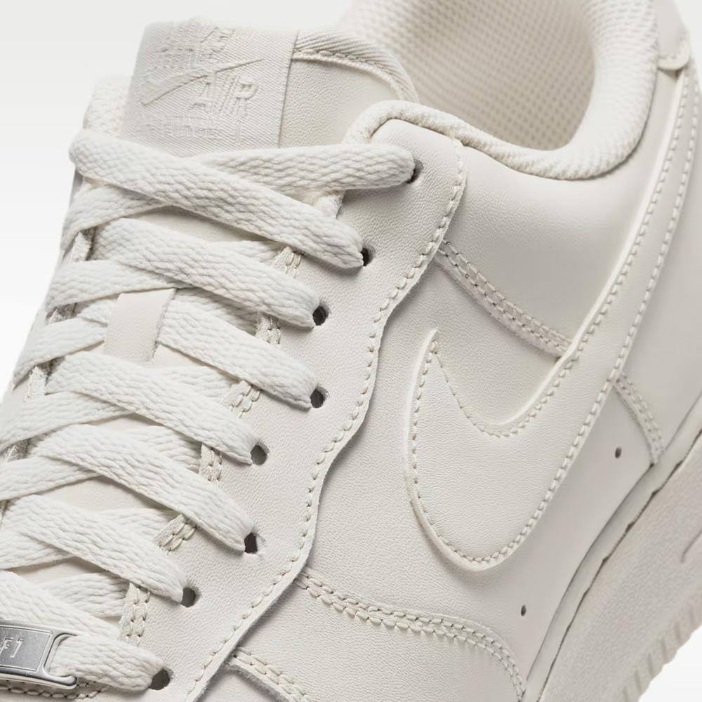 Topánky pánske Nike Air Force 1 '07 IH1698-003 - biele