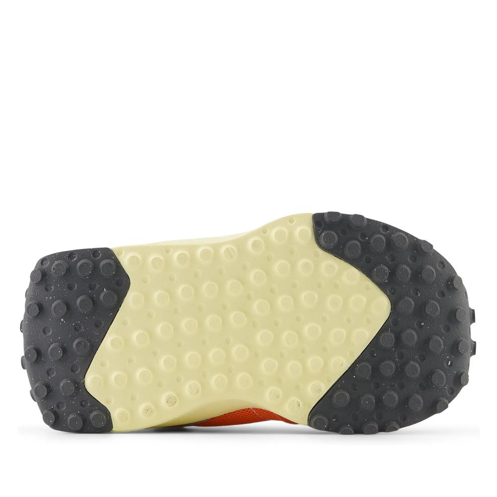 Topánky New Balance NW327RF - pomarančové