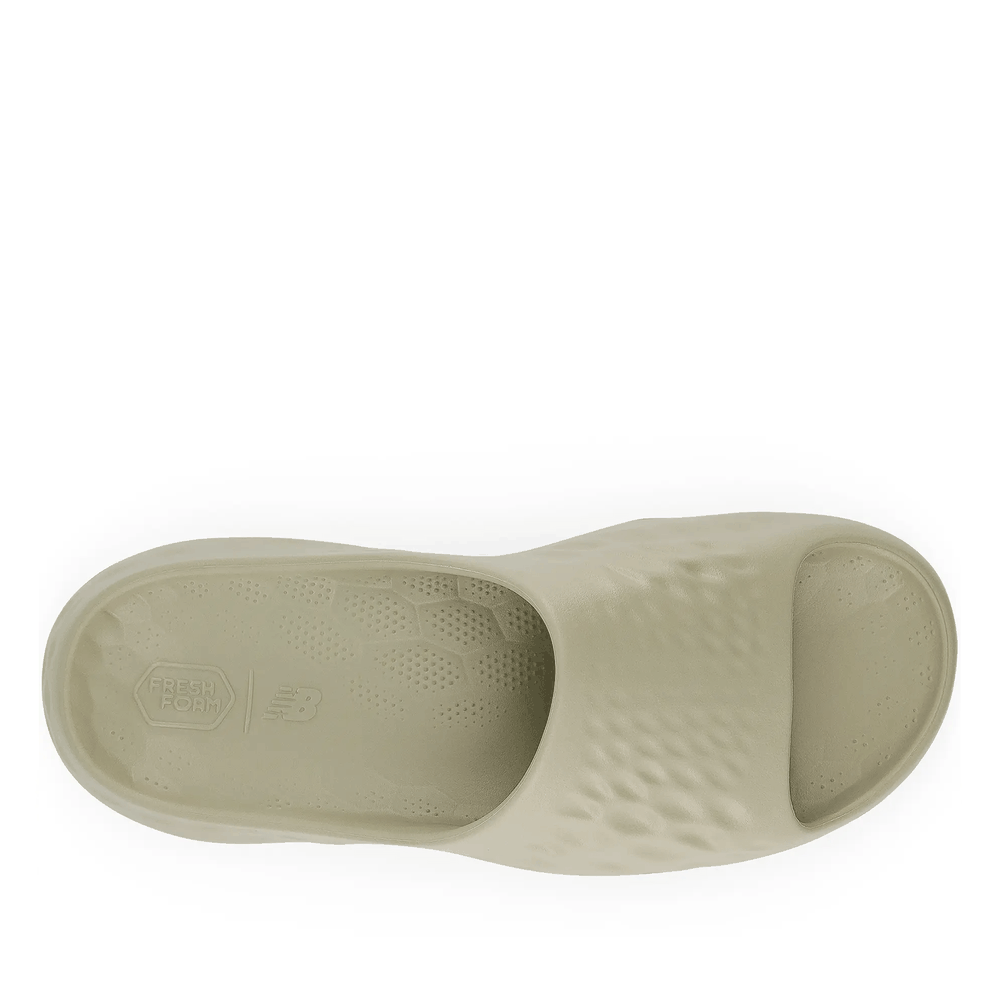 Klapky New Balance SUFHUPC3 – béžové
