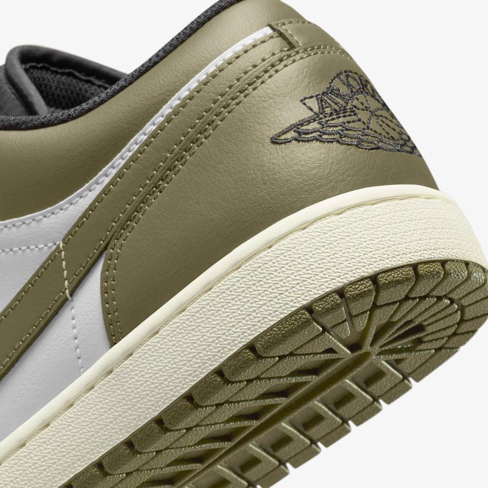 Pánske topánky Nike Air Jordan 1 Low 553558-092 - viacfarebné
