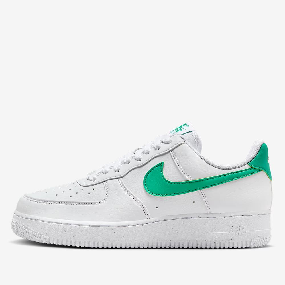 Dámske topánky Nike Air Force 1 '07 Next Nature DV3808-108 - biele