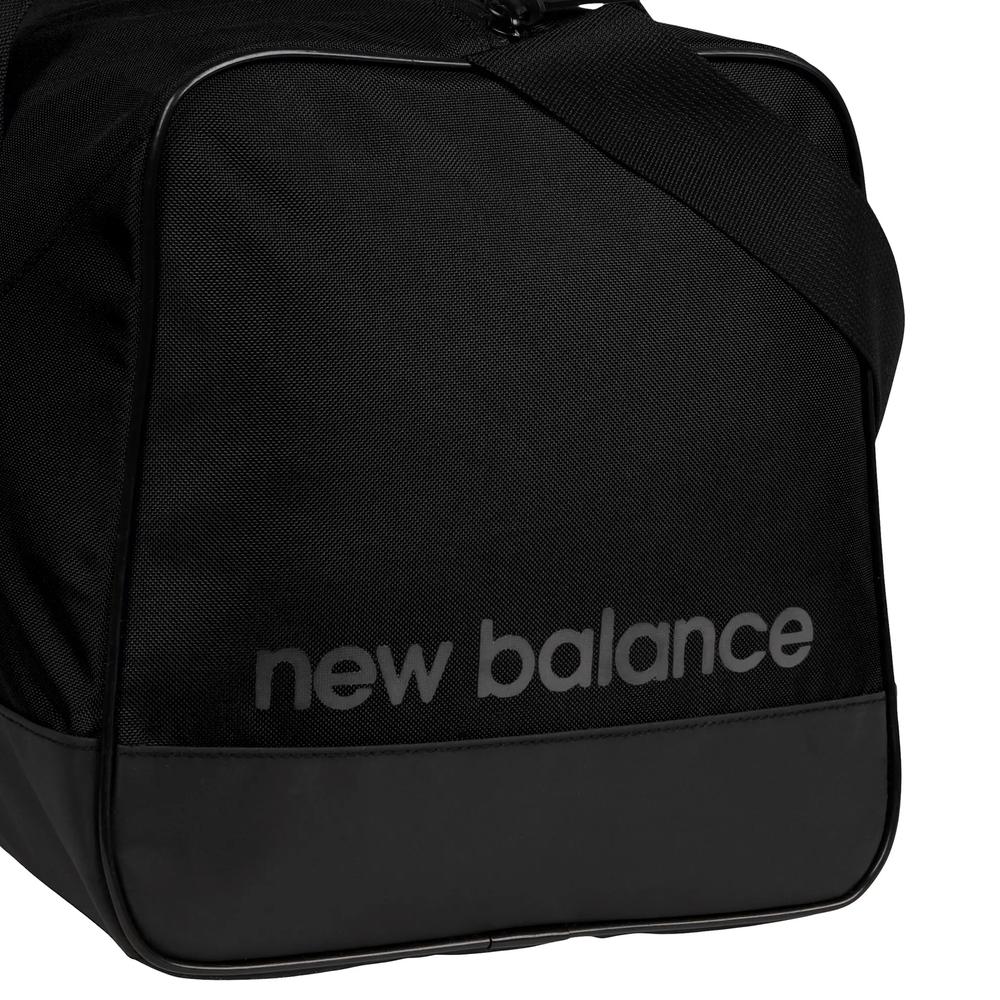 Športová taška New Balance LAB53516BK - čierne