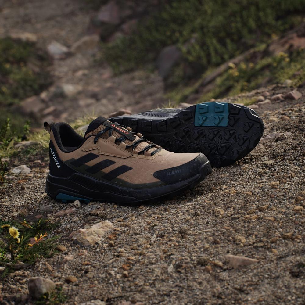 Dámske topánky adidas Terrex Anylander Rain.Rdy Hiking JQ9961 - béžové