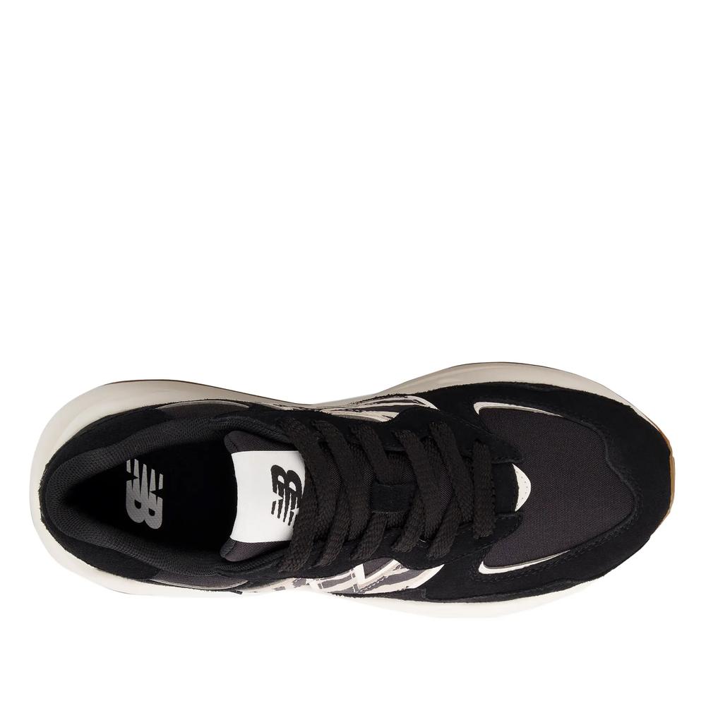 Topánky New Balance W5740APA - čierne