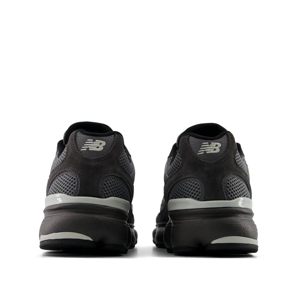 Pánske topánky New Balance M6032DK - šedý