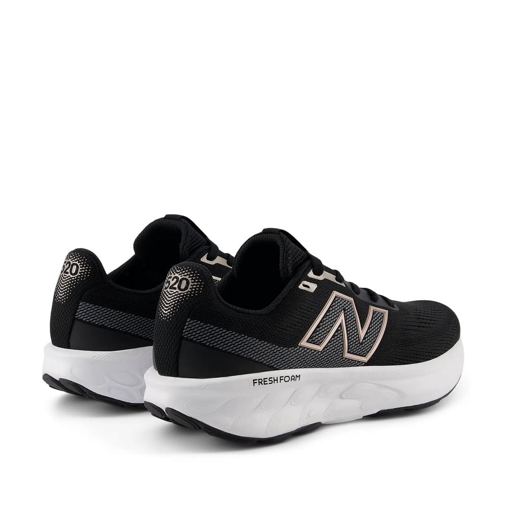 Dámske topánky New Balance Fresh Foam x 520 v9 W520LK9 - čierne