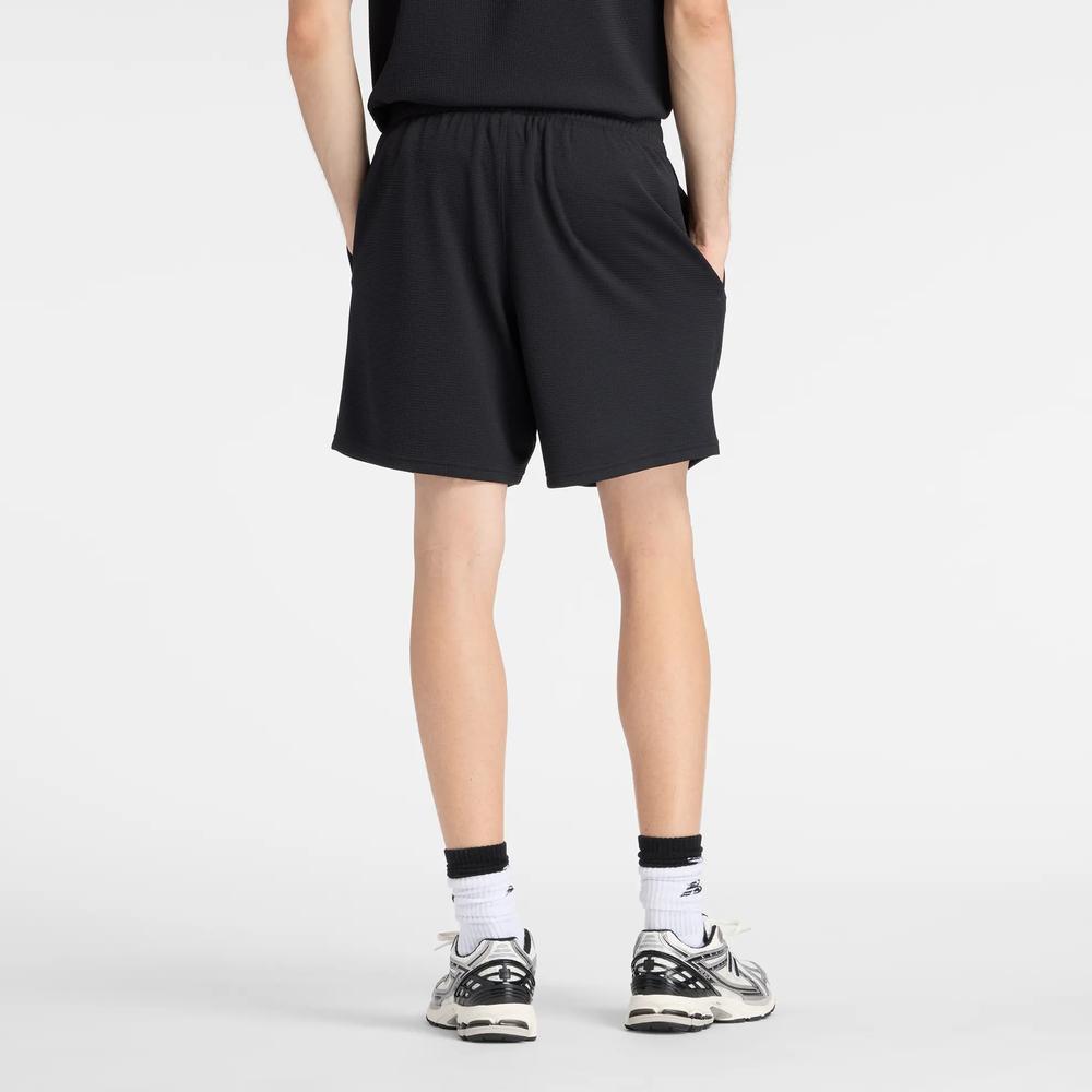 Pánske šortky New Balance MB61V17CBK - čierne