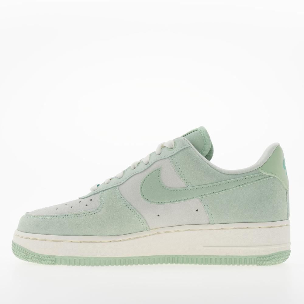 Dámske topánky Nike Air Force 1 '07 SE HQ1497-099 - zelené