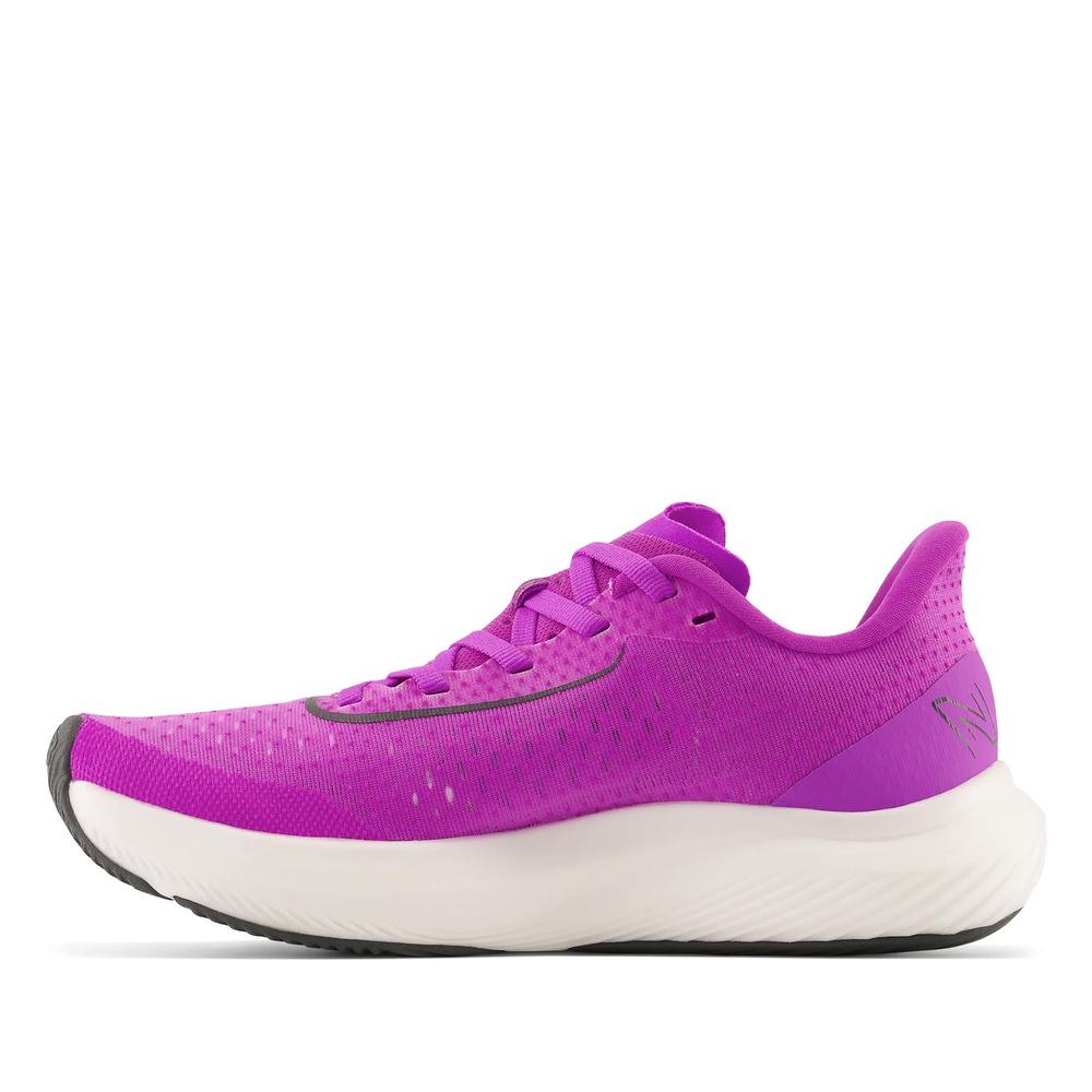 Topánky New Balance FuelCell Rebel v3 WFCXCR3 - ružové