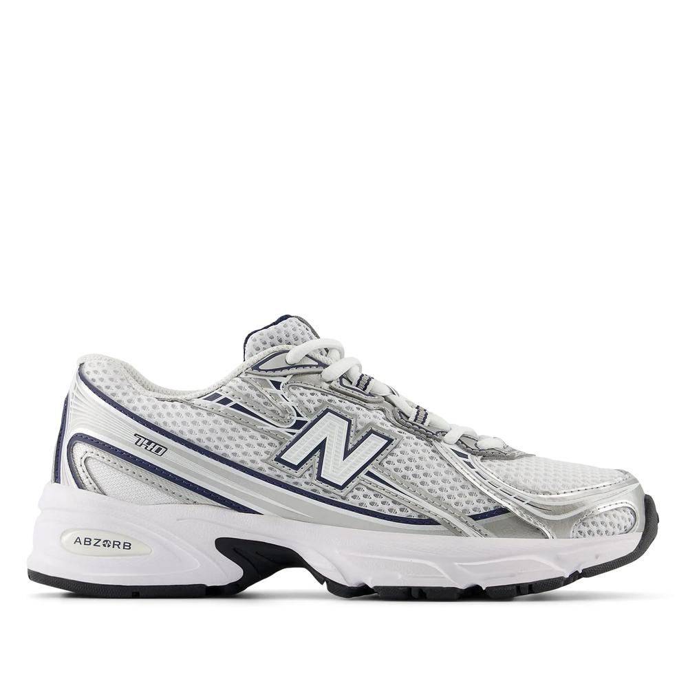 Detské topánky New Balance GR740WN - biele