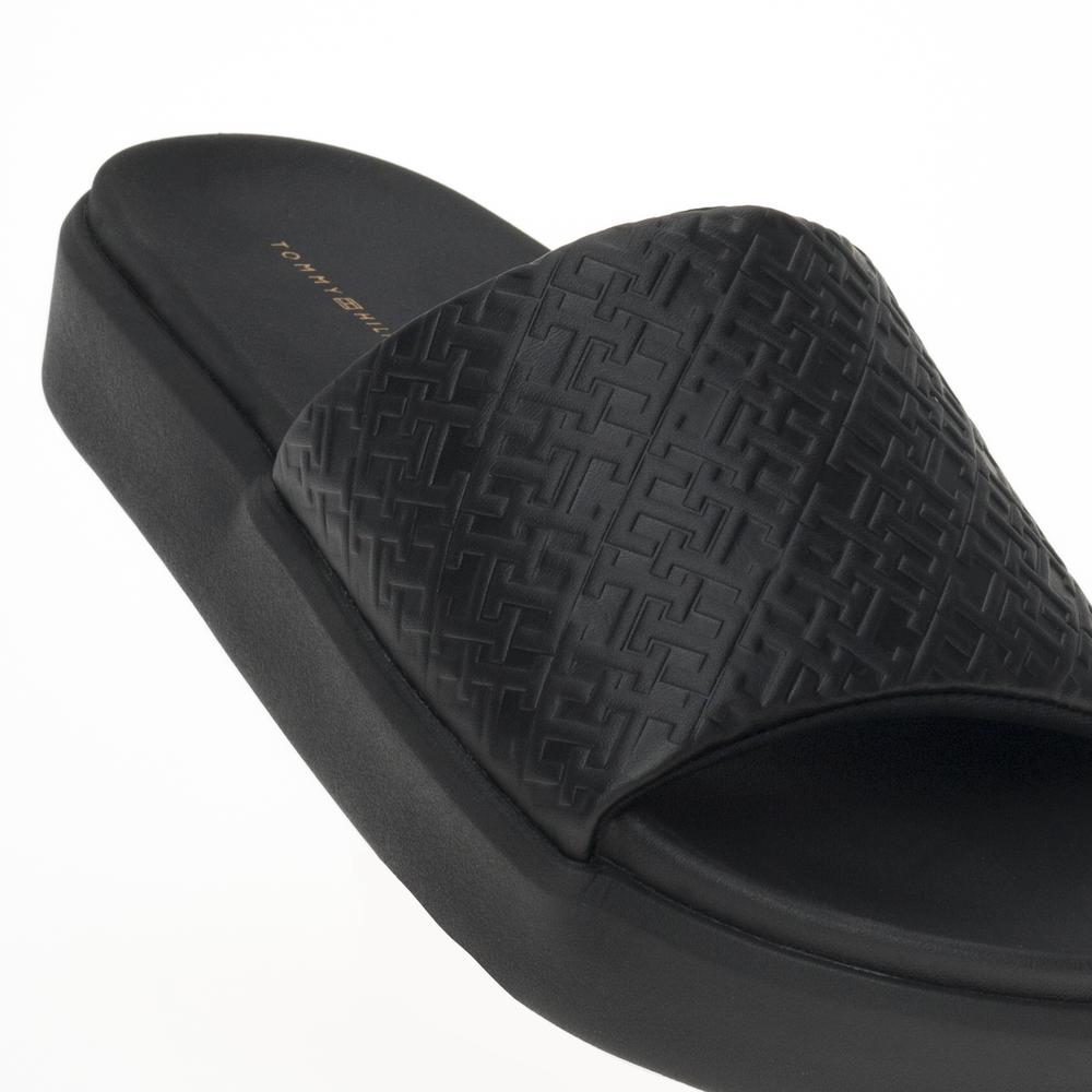 Klapky Tommy Hilfiger Monogram Pool FW0FW07855-BDS - čierne