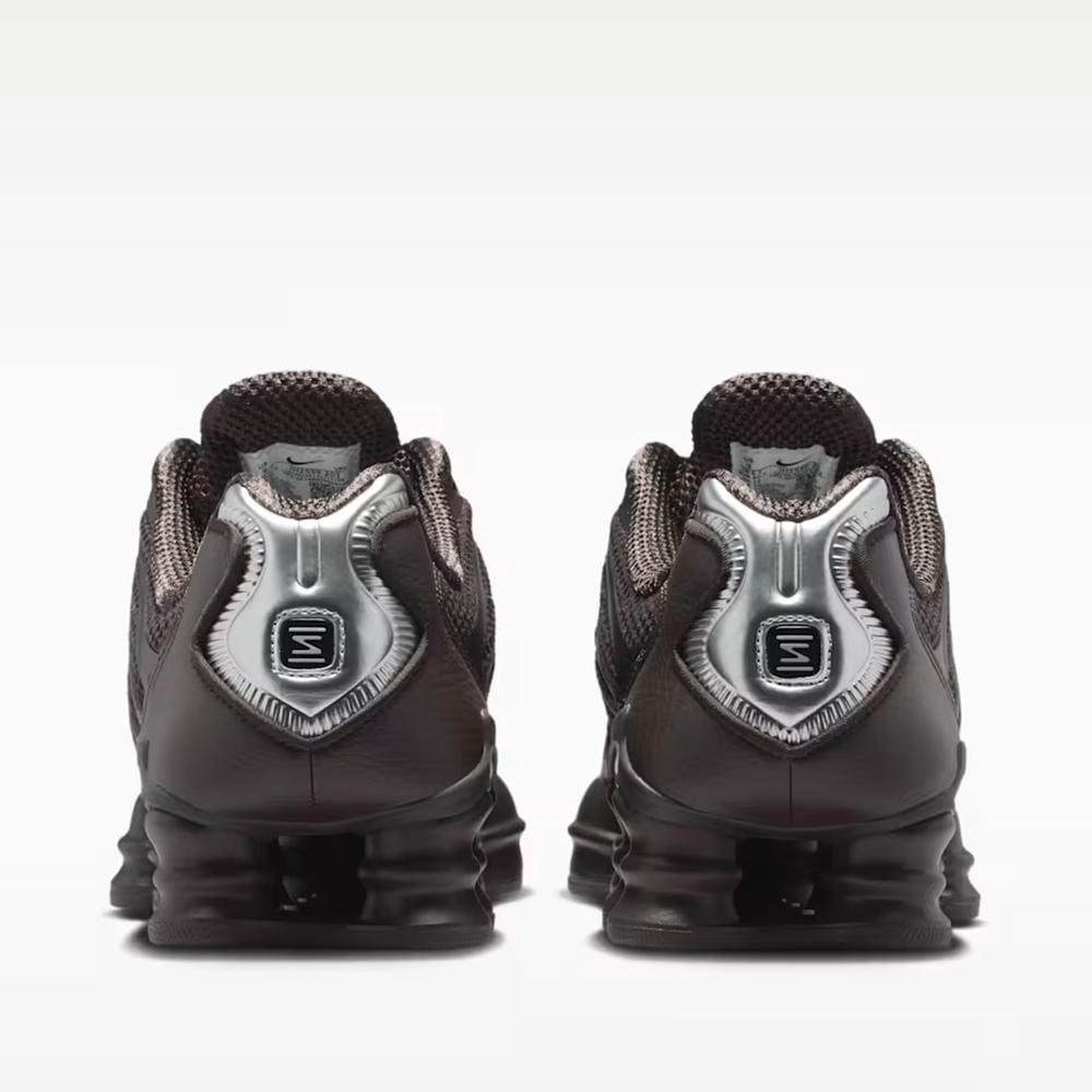 Dámske topánky Nike Shox TL IH2559-201 - hnedé