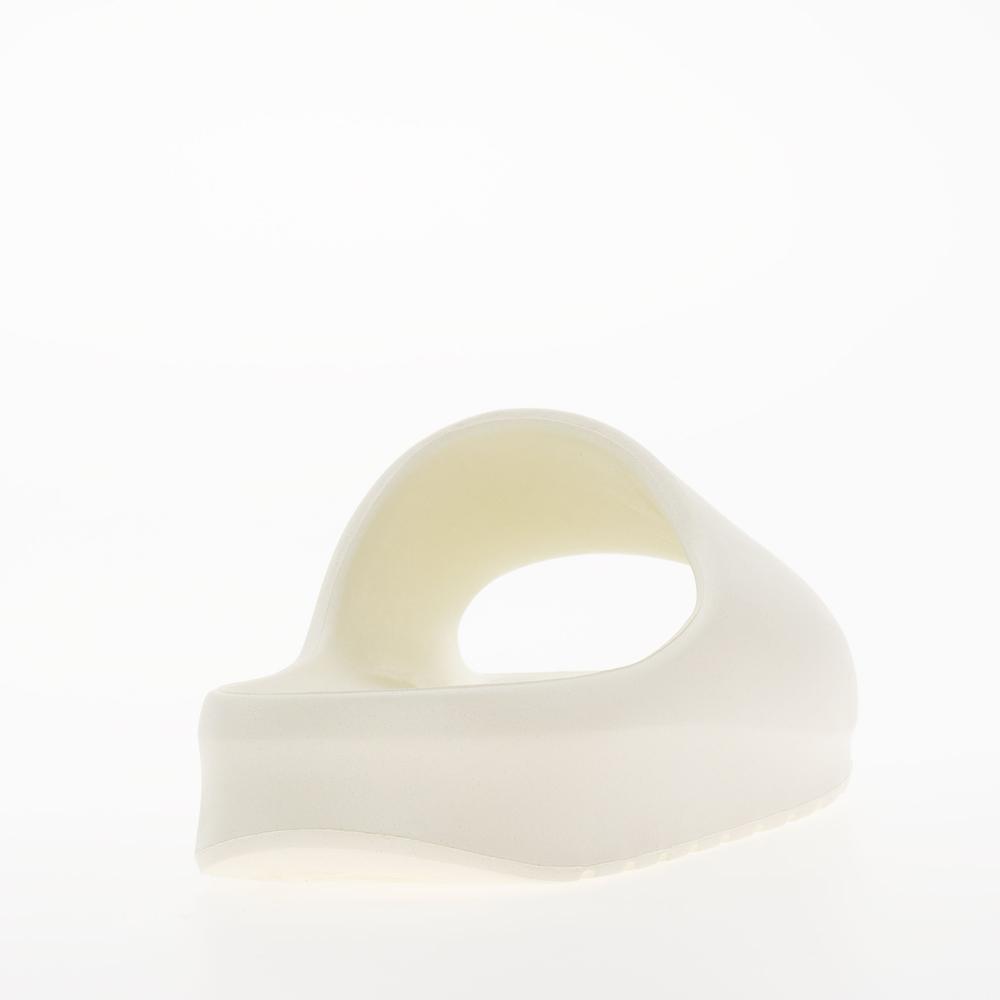 Klapky Lacoste Serve Slide 2.0 748CMA0022-1Y5 - biele