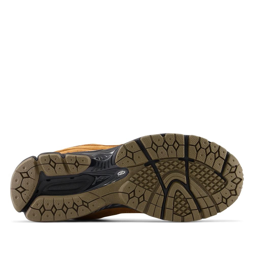Topánky New Balance M2002REI - hnedá