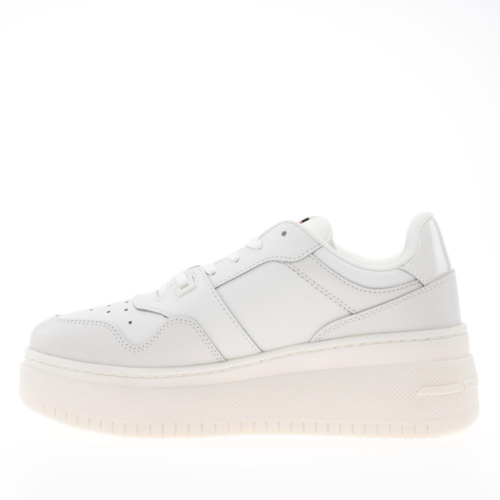 Topánky Tommy Jeans TJW Retro Flatform Charm EN0EN02421-YBL - biele