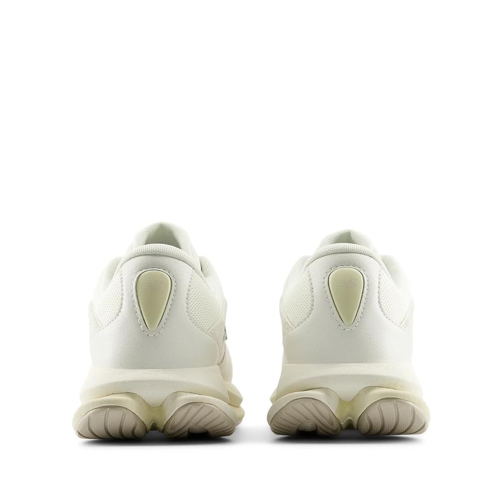 Unisex topánky New Balance UTFOA4U0 - béžové