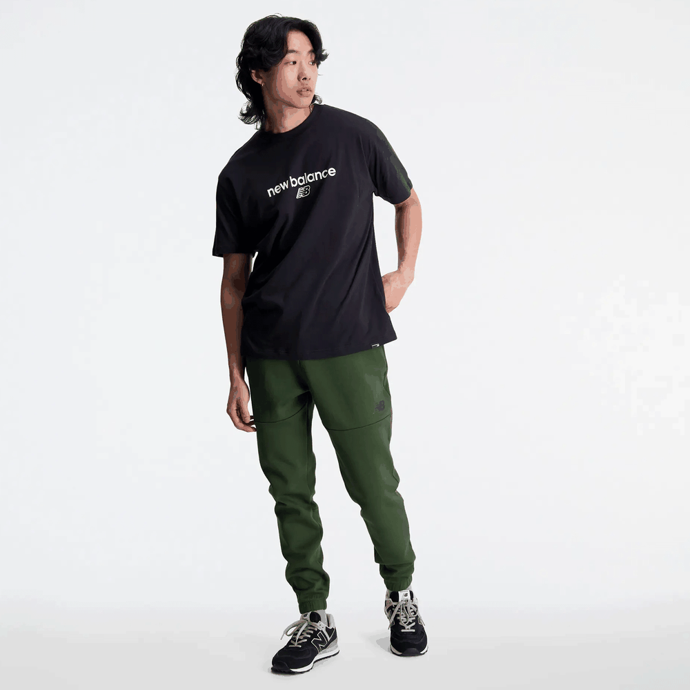 Pánske tričko New Balance MT33529BK - čierne